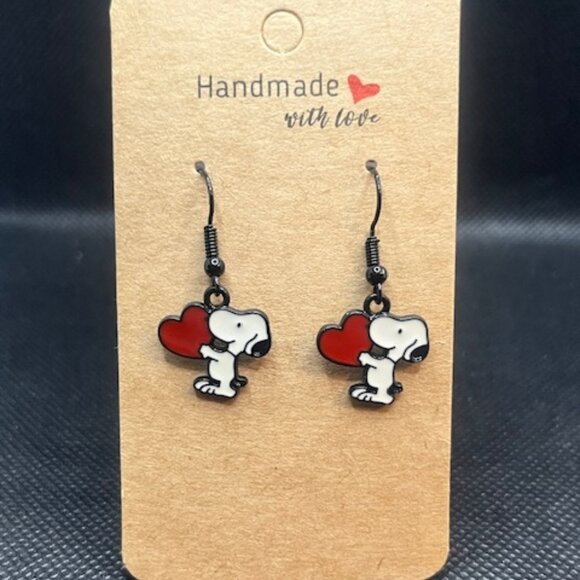 Little Snoopy Earrings - Picture 1 of 3